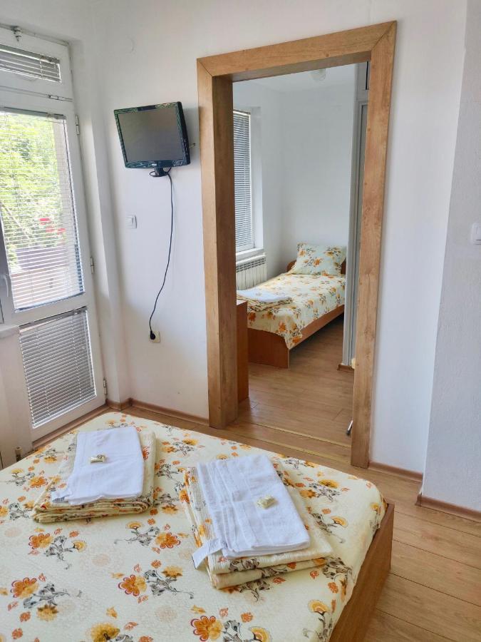 Pamir Guest House Shipkovo  Exterior photo